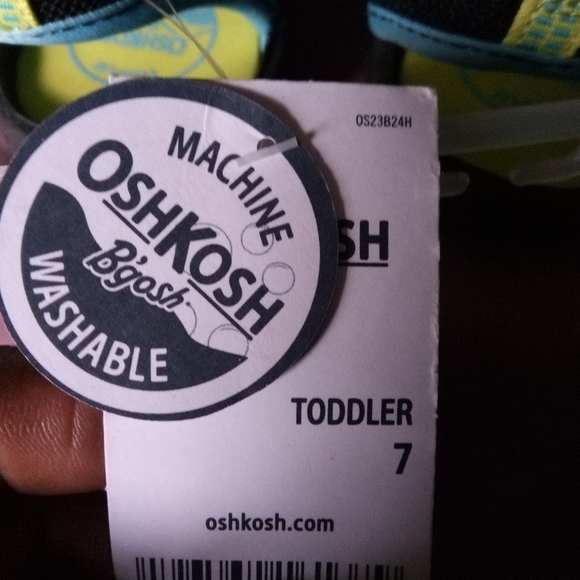 Oshkosh Kid's Sandals - Picture 5 of 5